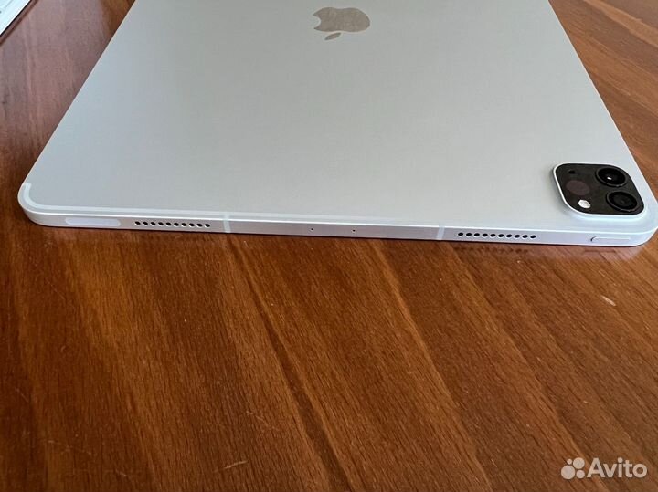 Apple iPad Pro 12.9 M2 256gb LTE / Magic Keyboard