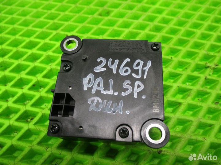 Динамик Mitsubishi Pajero Sport 3