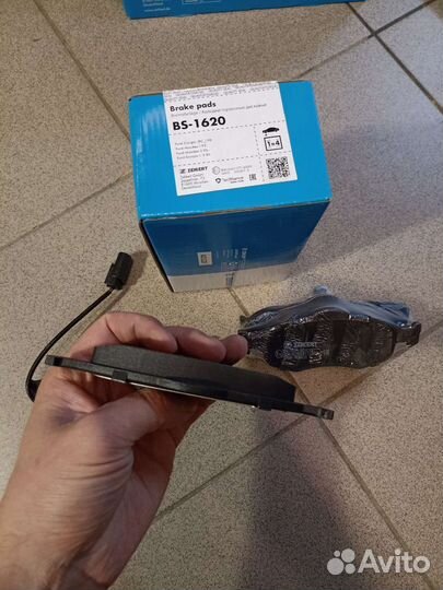 Колодки тормозные передние Ford Mondeo1, Mondeo2