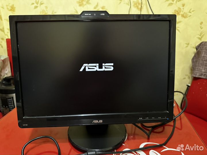 Монитор Asus VK 192S
