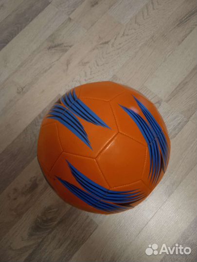 Футбольный мяч