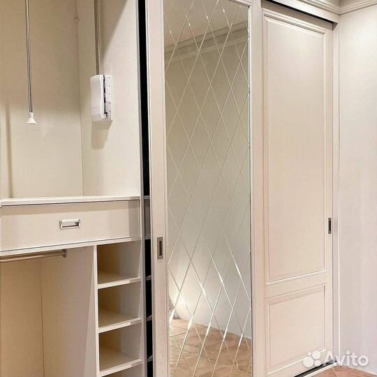 Встраиваемый шкаф