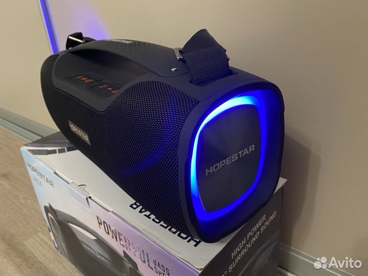 Портативная колонка с мощным бассом