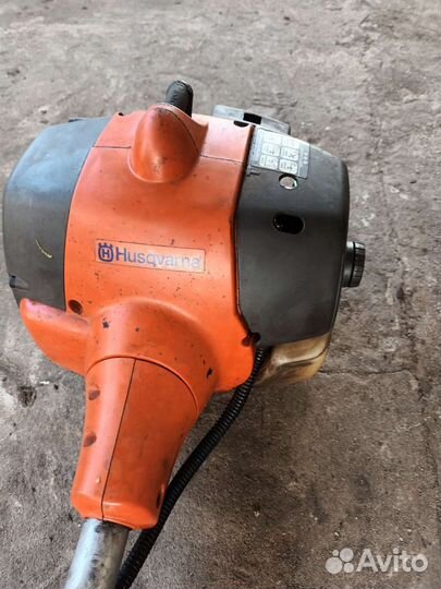 Бензо тример Husqvarna 128
