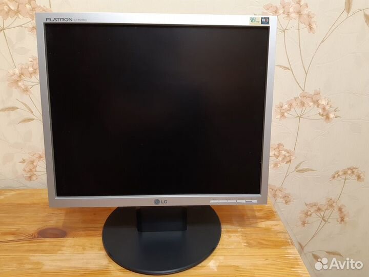 Монитор LG для пк