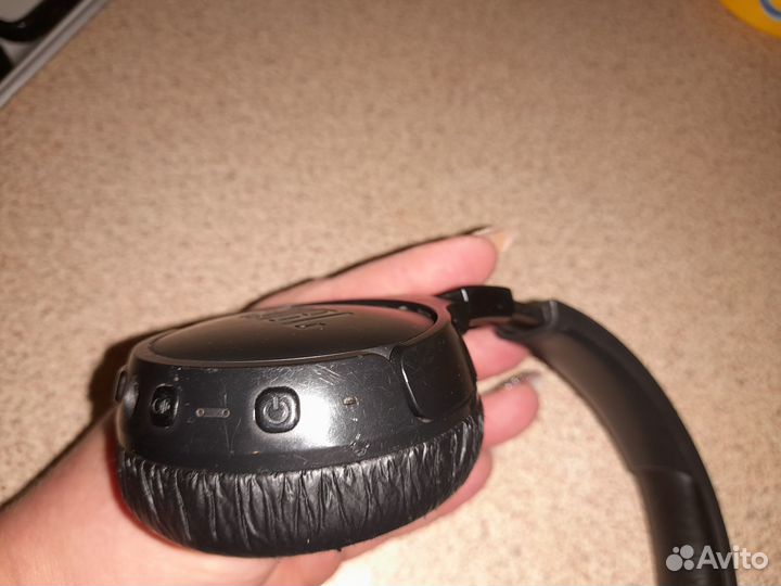 Наушники с микрофоном