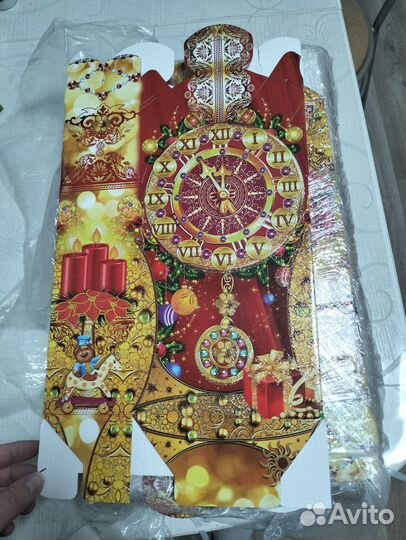 Подарочная новогодняя коробка