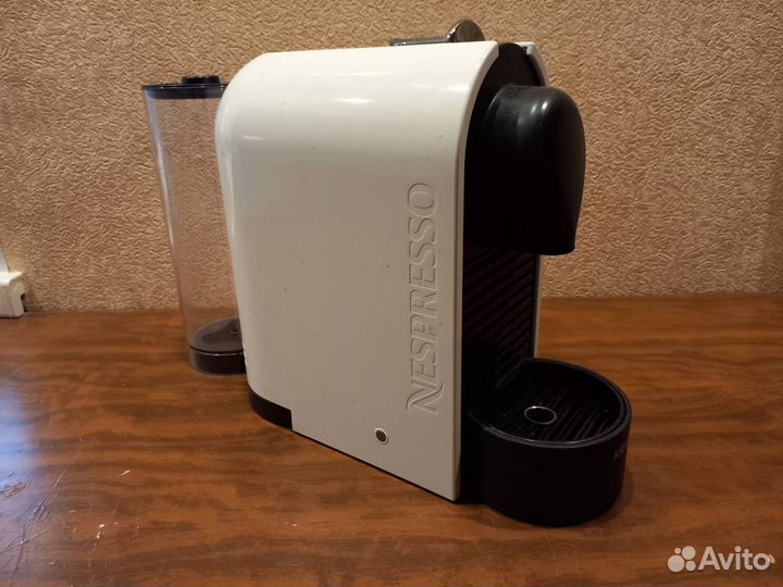 Кофеварка капсульная Nespresso Krups на з/ч