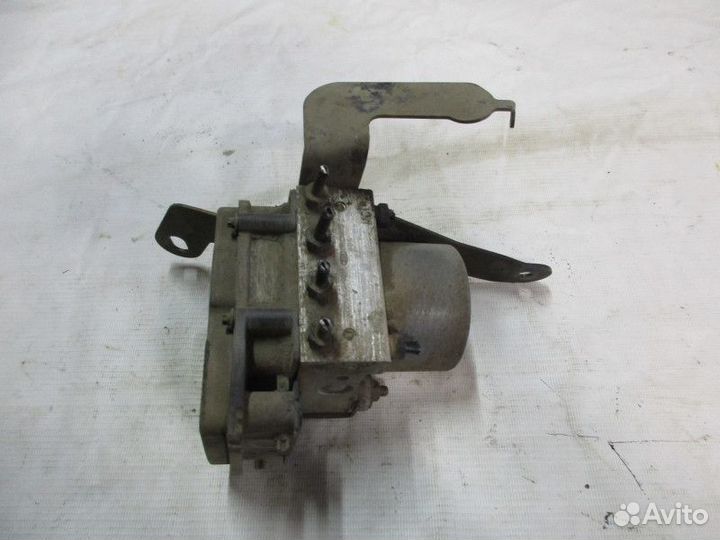 Блок ABS (насос) Kia Ceed 2007-2012 (589201H300)