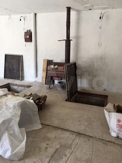 Гараж, > 30 м²