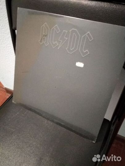 AC/DC — Back in Black (1980) lp