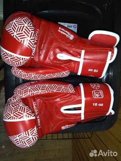 Боксерские перчатки 10 oz бу
