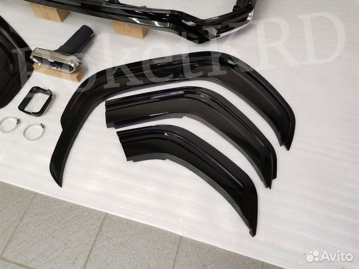 Обвес Toyota Land Cruiser 300 Modellista Черный