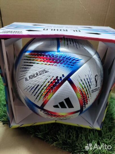 Футбольный мяч adidas Чемпионата Мира 2022
