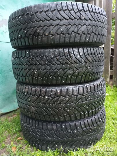 Pirelli Formula Ice 235/65 R17