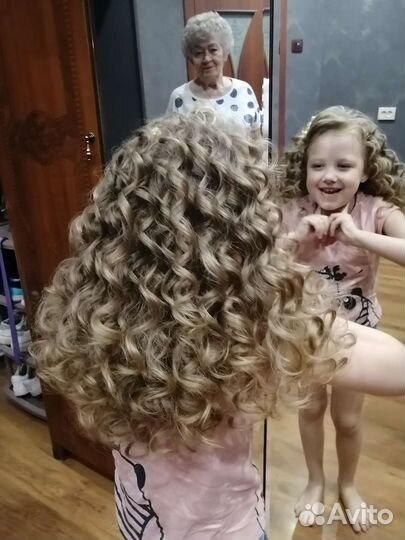 Окрашивания, стрижки Парикмахер универсал