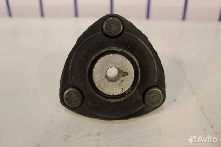 Виброизолятор крепления подушки Scania 1343100