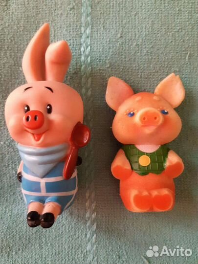 Поросенок Хрюша и Пятачок овечки