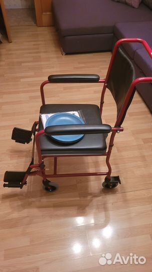 Кресло-туалет на колесах Армед KR692