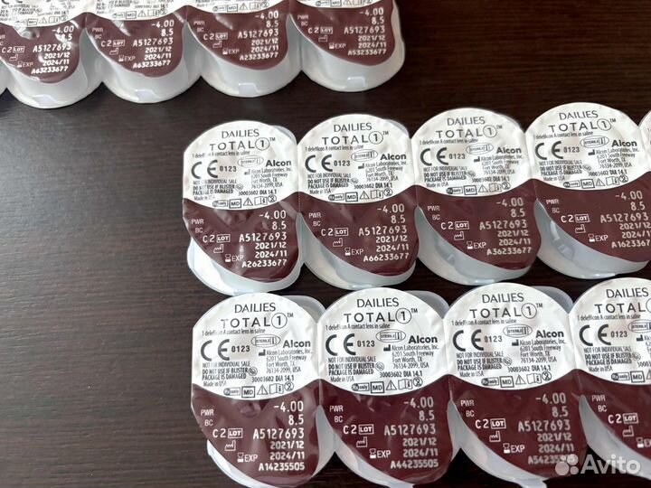 Линзы контактные однодневные -4 Alcon Dailies Tota