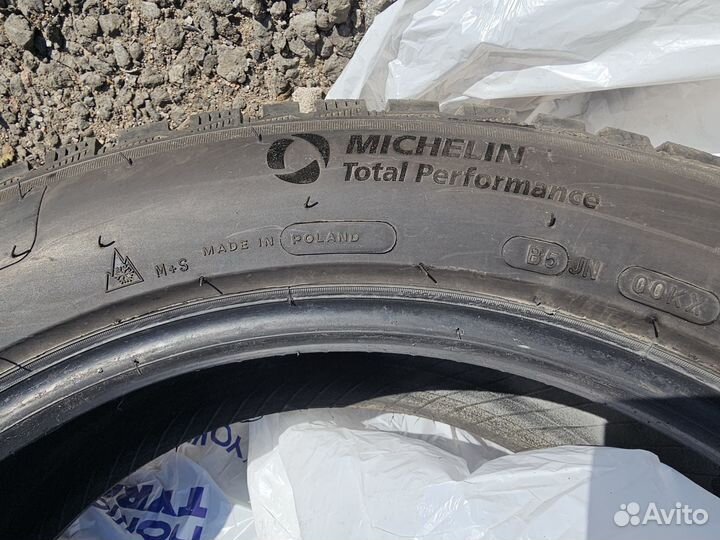 Michelin X-Ice North 4 SUV 225/55 R19