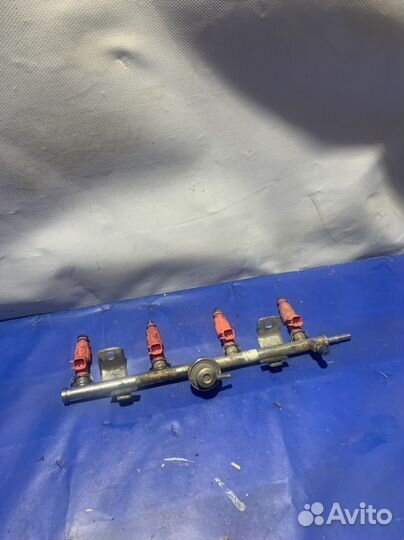 Топливная рампа mazda 6 GG L3