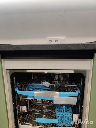 Кухонный гарнитур угловой на заказ с островом