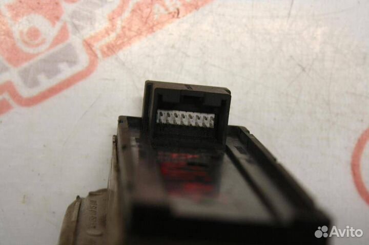 Блок управления стеклоподъемниками Audi A6 4B/C5