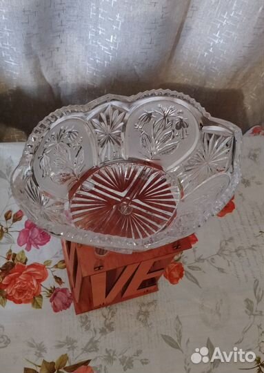 Ваза хрустальная