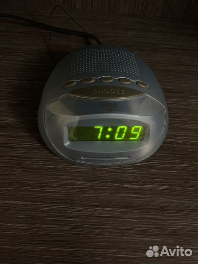 Настольные часы,будильник,радио