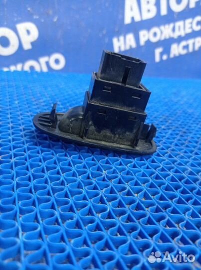 Кнопка стеклоподъемника Kia Spectra седан S6D 2006