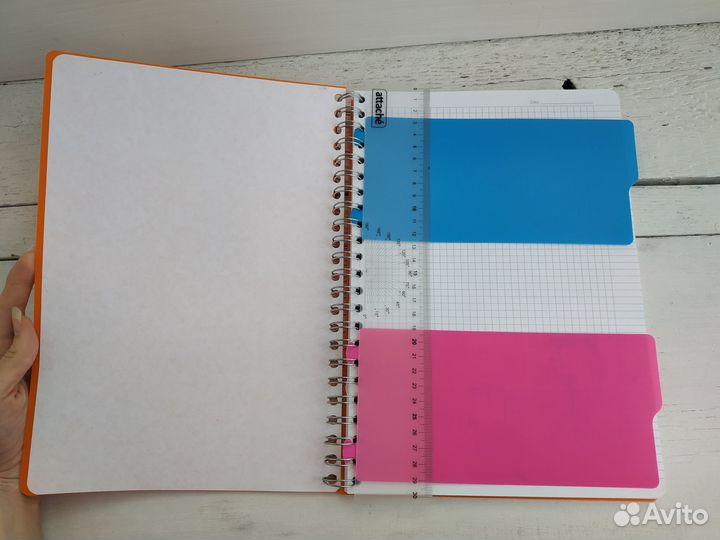 Тетрадь a4 attache новая оранжевая 140л кольца