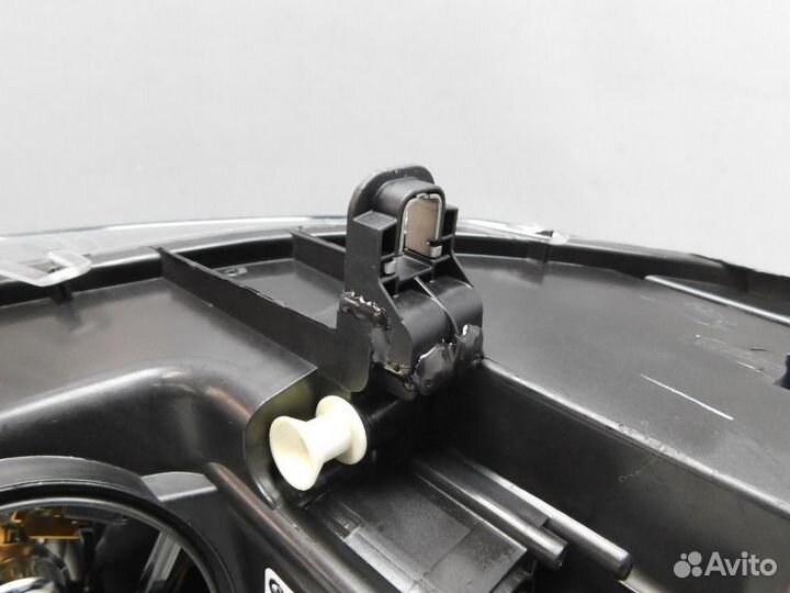 Фара правая BMW X5