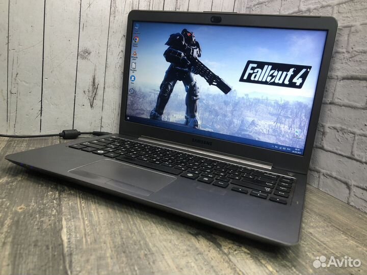 Игровой ноутбук Samsung A6/6gb/SSD