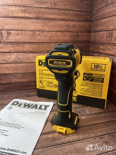 Винтоверт импакт dewalt dcf801