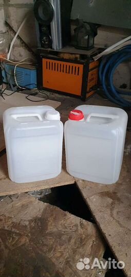 Канистры пластик 10л
