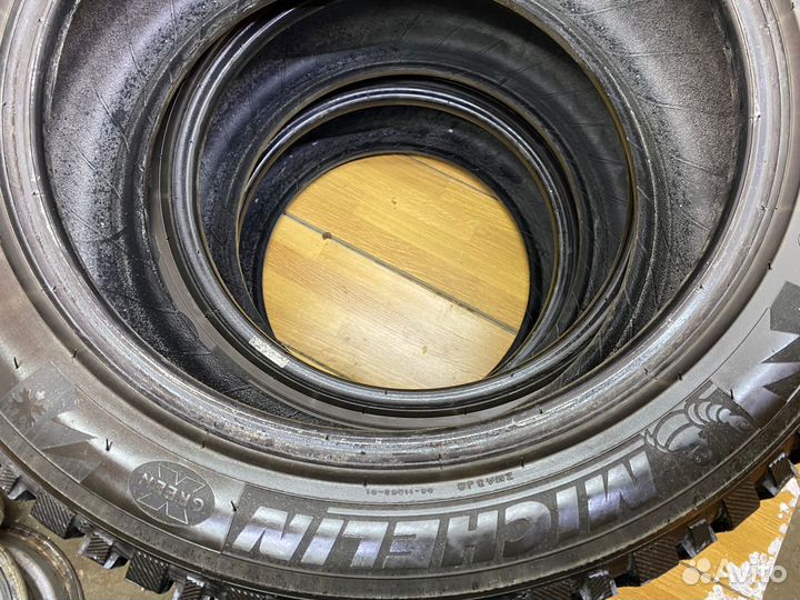 Michelin X-Ice North 3 225/50 R17 98T