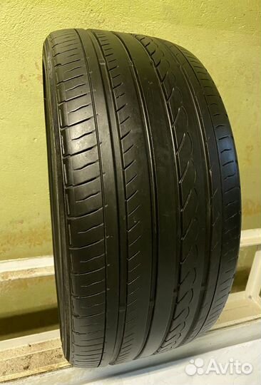 Yokohama Advan dB V551 245/35 R19 93W