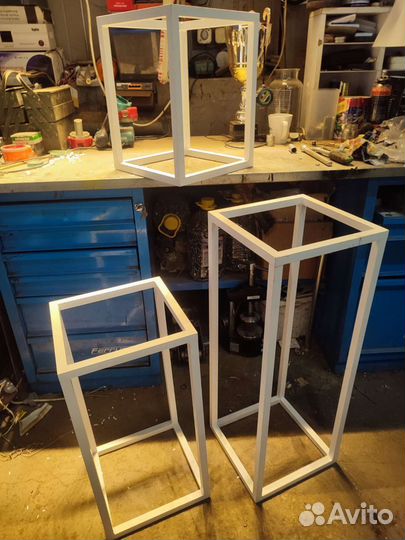 Стеллаж, подставка