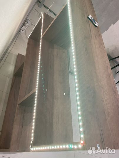 Полка стеллаж с подсветкой