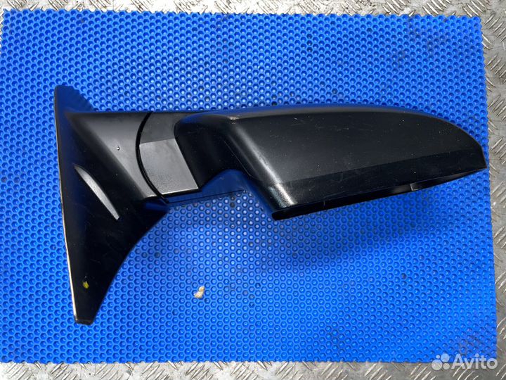 Зеркало правое Toyota Tundra 2