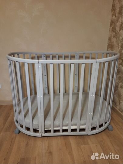 Детская овальная кроватка