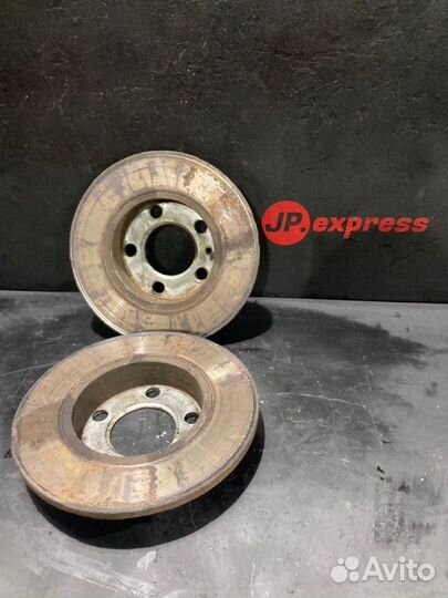 Тормозные диски заднее Audi A1 1.4 2012