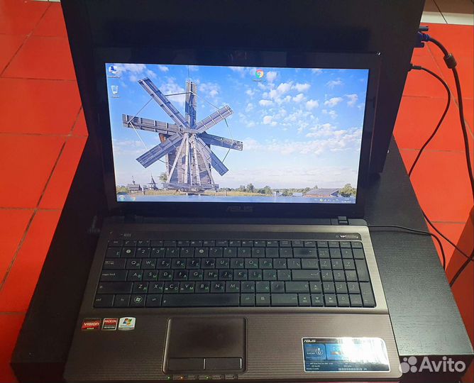 Ноутбук asus X53U
