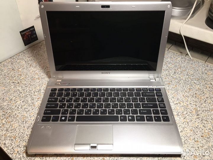 Ноутбук Sony Vaio vpcs11X9R