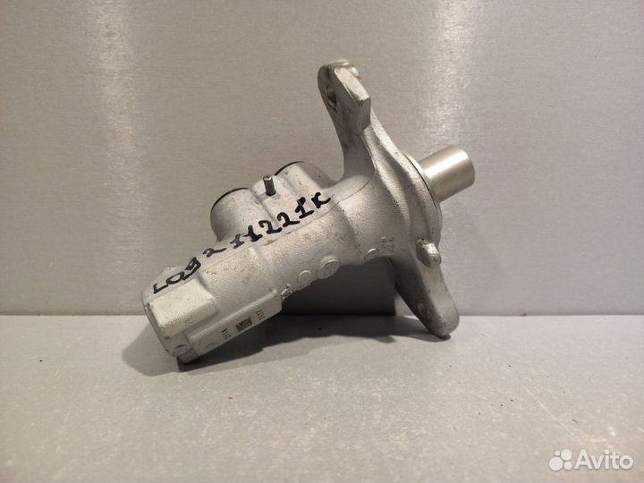 Главный тормозной цилиндр Renault Logan 2 K7MA812