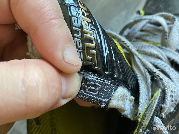 Коньки хоккейные