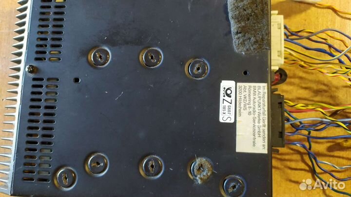 Автомобильный усилитель звука бу от бмв 36