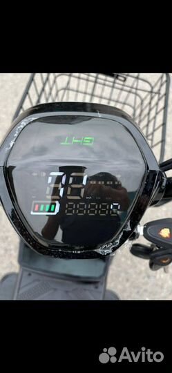 Электроскутер Vetrо Max