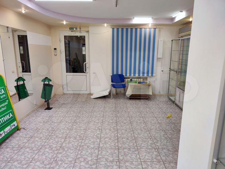 Торговая площадь, 70 м²